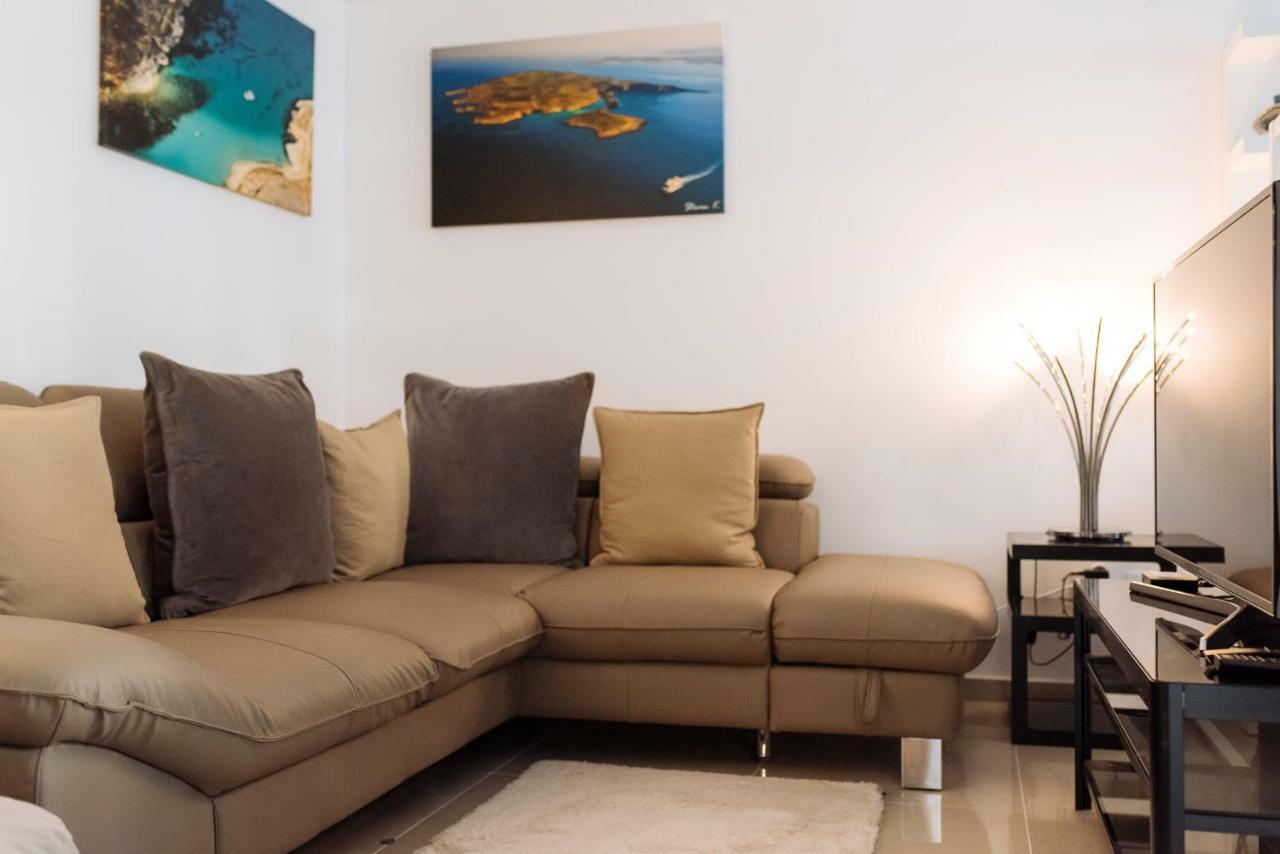 Luxury Flat 8 Near Metro Bucareste Exterior foto