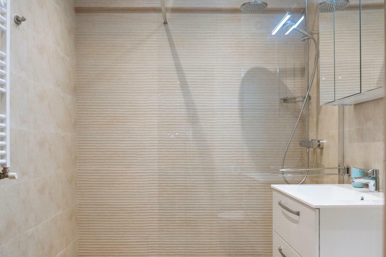 Luxury Flat 8 Near Metro Bucareste Exterior foto