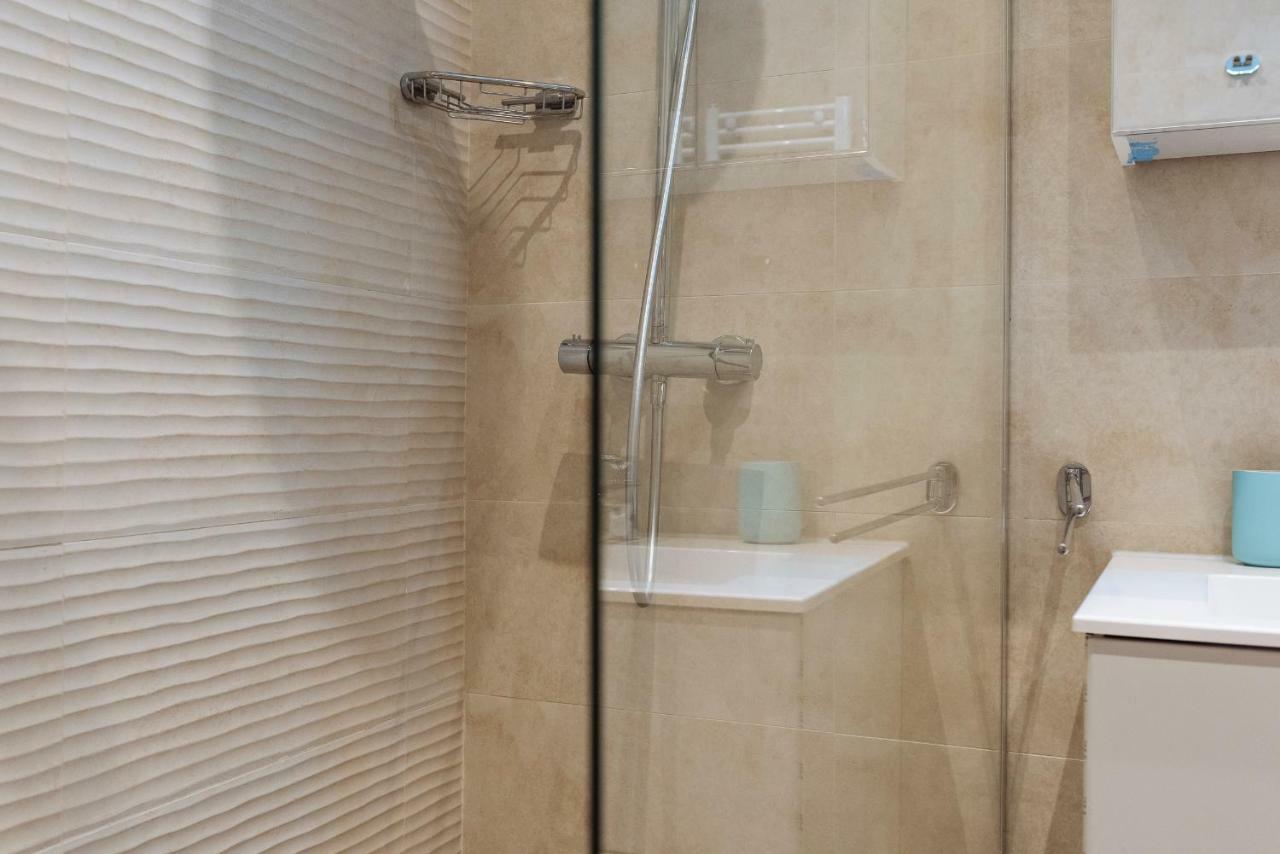 Luxury Flat 8 Near Metro Bucareste Exterior foto